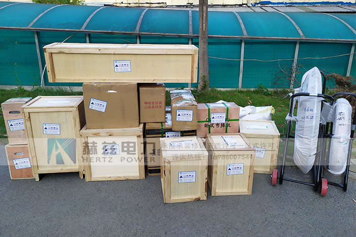 武漢赫茲電力山東客戶訂購了一批四級承裝修試電力設(shè)備發(fā)貨